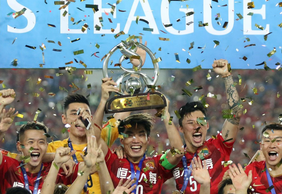 广州队取得重要胜利，暂时守住前八位