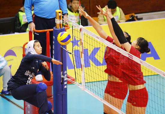 新西兰女子排球队勇拼半场，晋级决赛